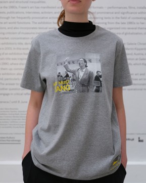 Grafika produktu: T-Shirt ANDREA FRASER. ART MUST HANG - M