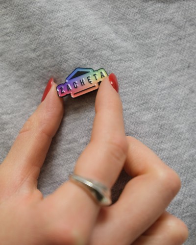 Grafika produktu: Pin Logo Zachęta - color