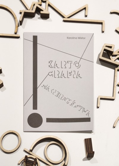 Grafika produktu: Kartografia macierzyństwa - książka artystyczna do wystawy