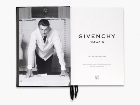 Grafika produktu: Givenchy Catwalk : The Complete Collections