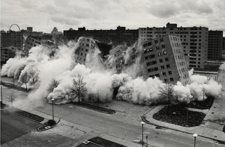 The Pruitt-Igoe Myth. Pokaz filmu towarzyszący wystawie Mariana Bogusza