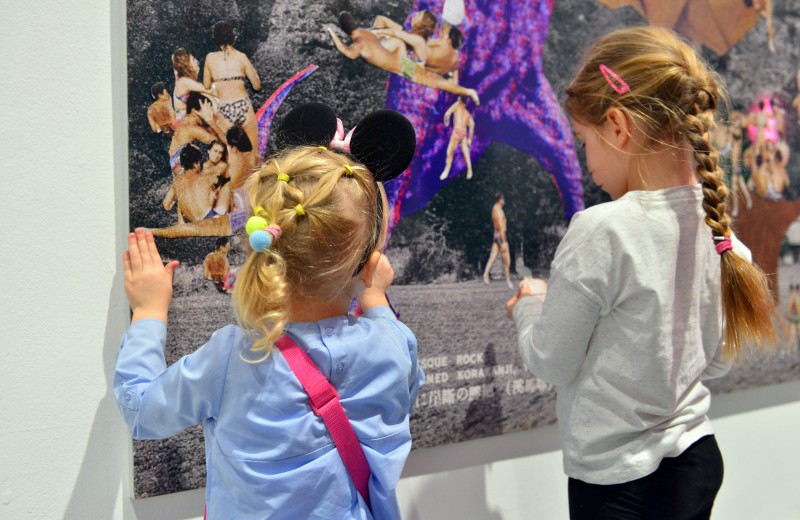 How to visit exhibitions with children. Lecture by Karolina Vyšata (in Polish)