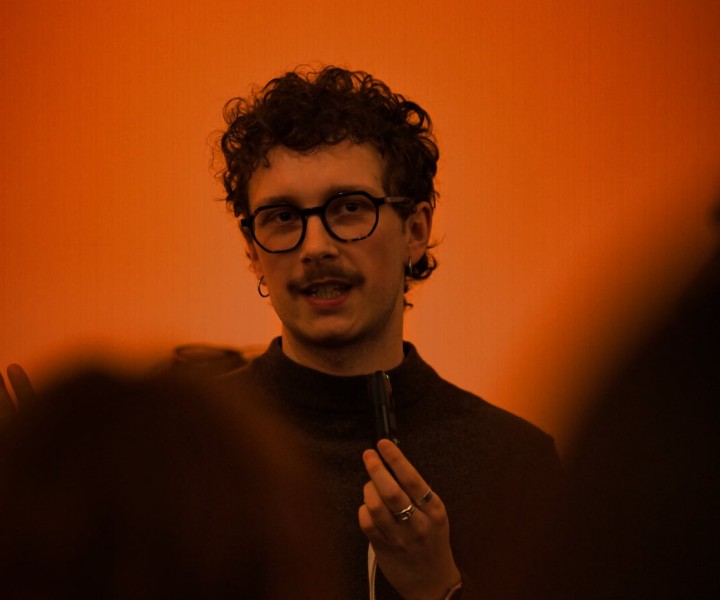 Oprowadzanie kuratorskie Jędrzeja Zakrzewskiego