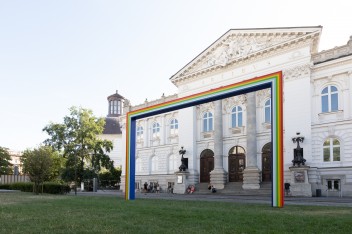 Grafika wydarzenia: Latający obraz. Warsztaty rodzinne