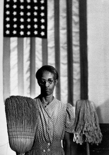 Grafika do wystawy Gordon Parks: I Use My Camera as a Weapon