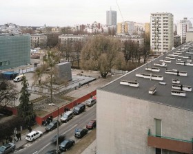 Zdjęcie pracy Duże getto. Widok z Nalewki 2 w kierunku północno-zachodnim — 15 marca 2012, z cyklu Inne miasto