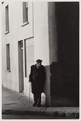 Zdjęcie pracy Man on a Corner, Dungarvan, Ireland